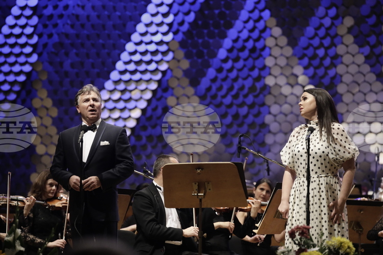 Bta World Famous Tenor Roberto Alagna Performs Concert In Sofia
