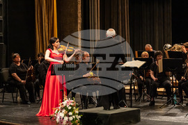 Бургас - Кремена Оксенкруг - симфоничен концерт