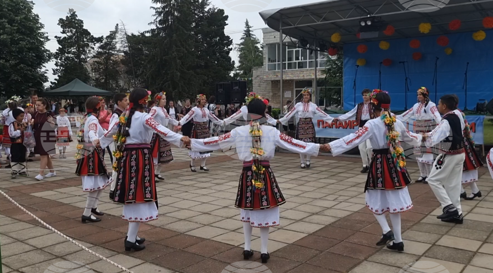 Гулянци - събор - народно творчество