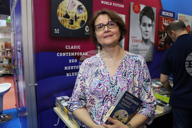 Romanian Translator Sees Bulgarian Literature as a Bridge between Cultures
