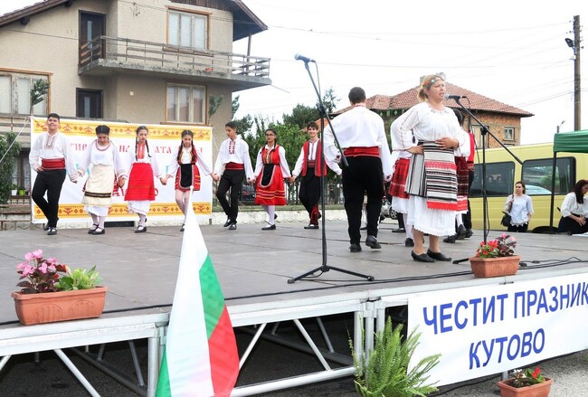 Община Видин: Пето издание на фестивала „От раклата на баба” във видинското село Кутово