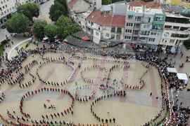 Казанлък - Национално надиграване “Тъпан бие, хоро се вие”