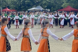 Казанлък - Национално надиграване “Тъпан бие, хоро се вие”