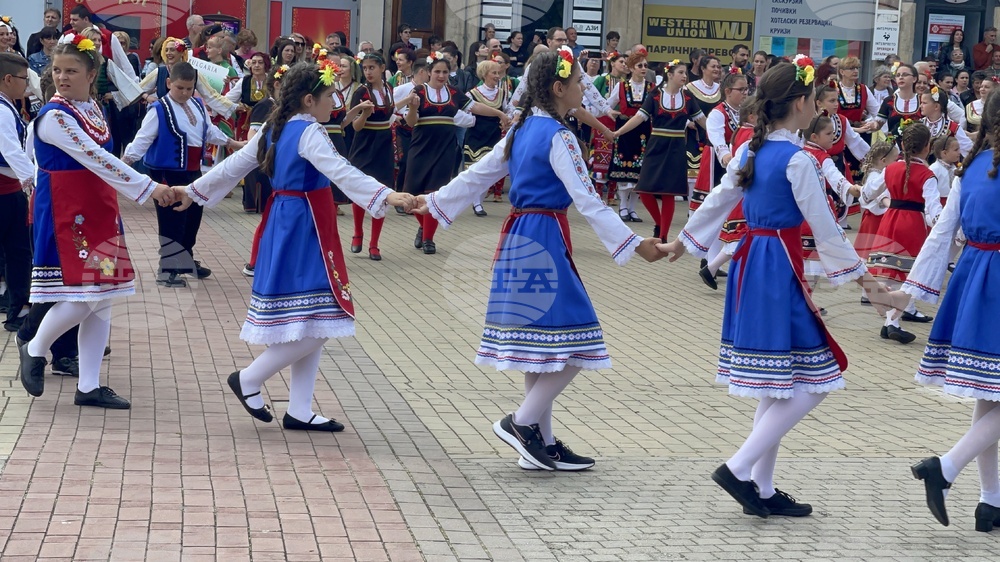 Казанлък - Национално надиграване “Тъпан бие, хоро се вие”