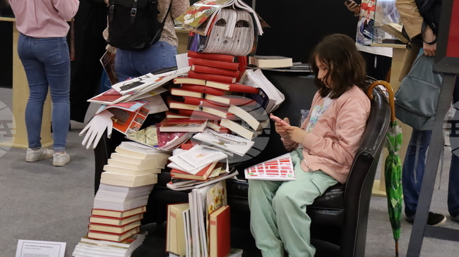 България се превърна във водеща новина в румънските медии заради участието си на Международния панаир на книгата „Букфест“ (Bookfest) в Букурещ през юни