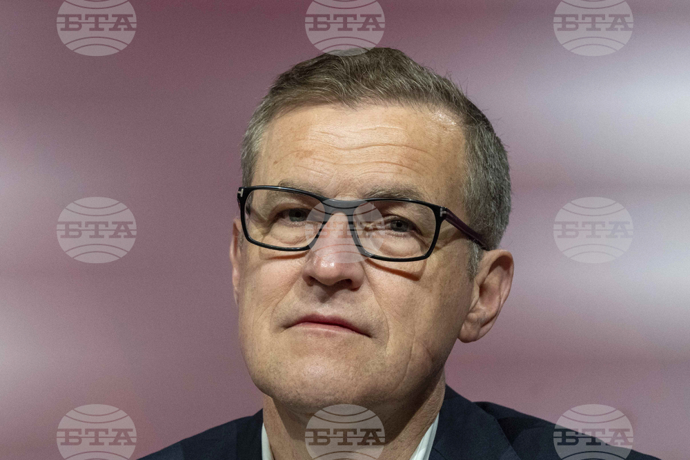 Шефовете на Байерн Мюнхен и Борусия Дортмунд са на мнение, че спечелването на Световното клубно първенство би било историческо постижение