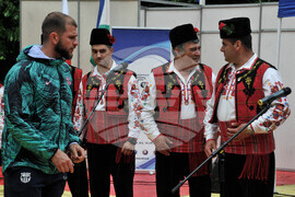 Средец - странджанско-тракийски събор Фолклорен венец "Божура"