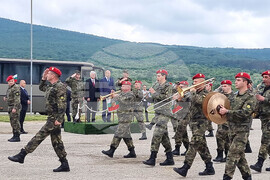 Ново село - Румен Радев - почетен строй