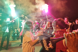 Турция - избори - празнуващи хора