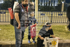 Турция - избори - празнуващи хора