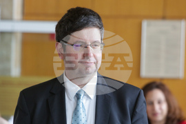 УНСС - библиотека - обновяване