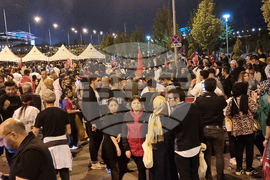 Турция - избори - празнуващи хора