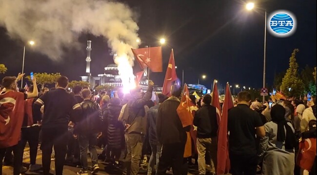 Милиони хора в Турция празнуваха победата на президентските избори на Ердоган