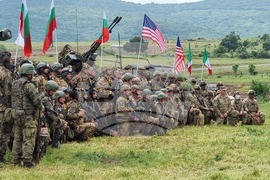 Ново село - Румен Радев - почетен строй