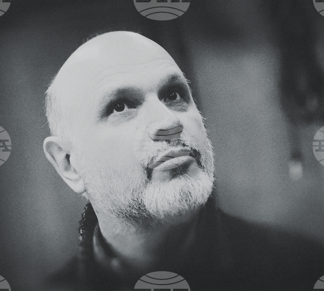 Антони Дончев представя новия си проект "3uP" в Софийската градска галерия