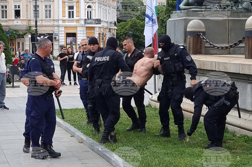 Русе - арест