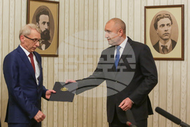 Румен Радев - ПП - ДБ - мандат за съставяне на правителство