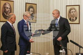 Румен Радев - ПП - ДБ - мандат за съставяне на правителство