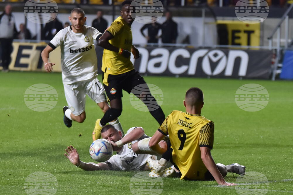 Пловдив - футбол - Ботев (Пд) - Славия