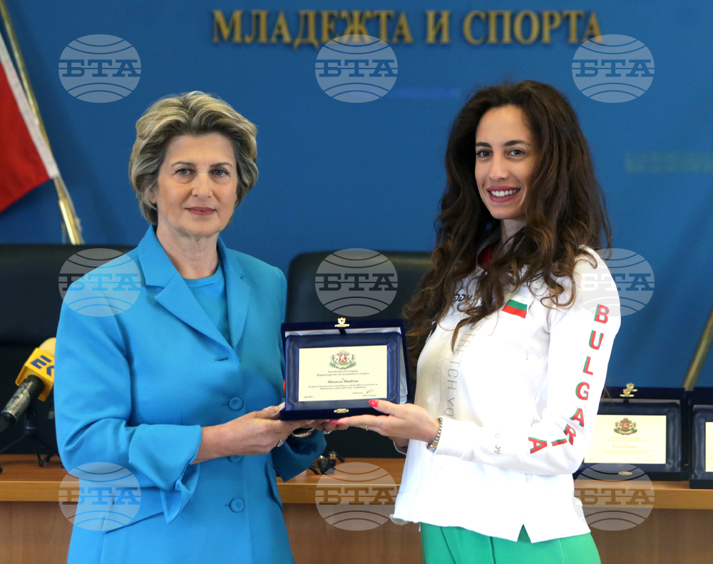 Весела Лечева - награди