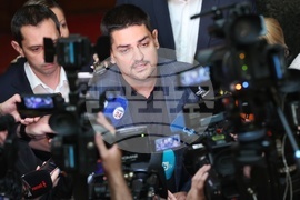 Парламент - извънредно заседание