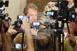 Парламент - извънредно заседание