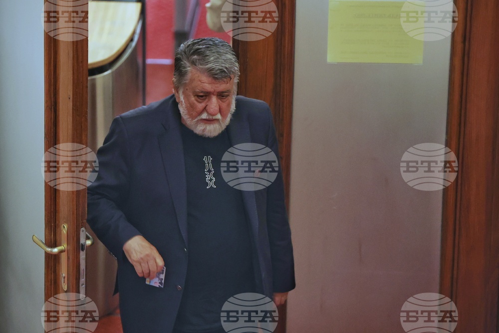 Парламент - извънредно заседание