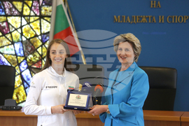 Весела Лечева - награди