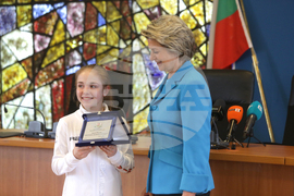 Весела Лечева - награди