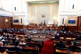 Парламент - извънредно заседание