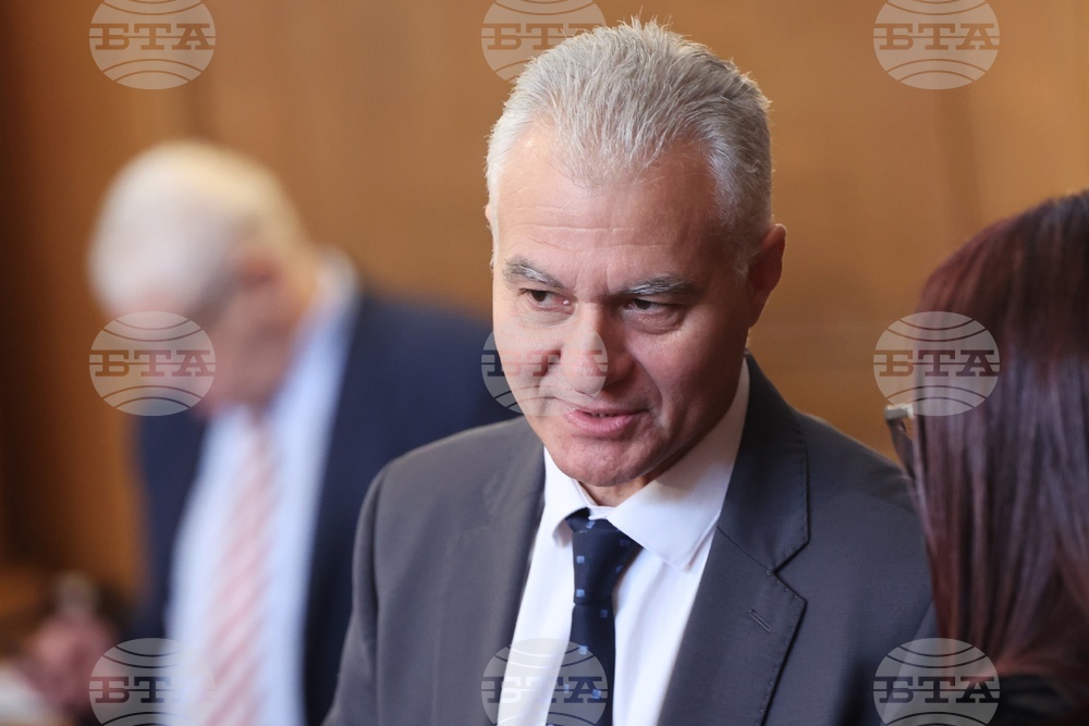 Парламент - извънредно заседание