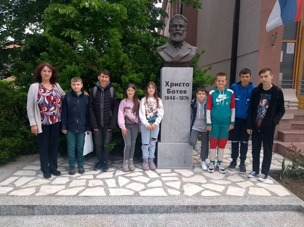 Шестокласник от Босилеград спечели първо място след състезание по български език