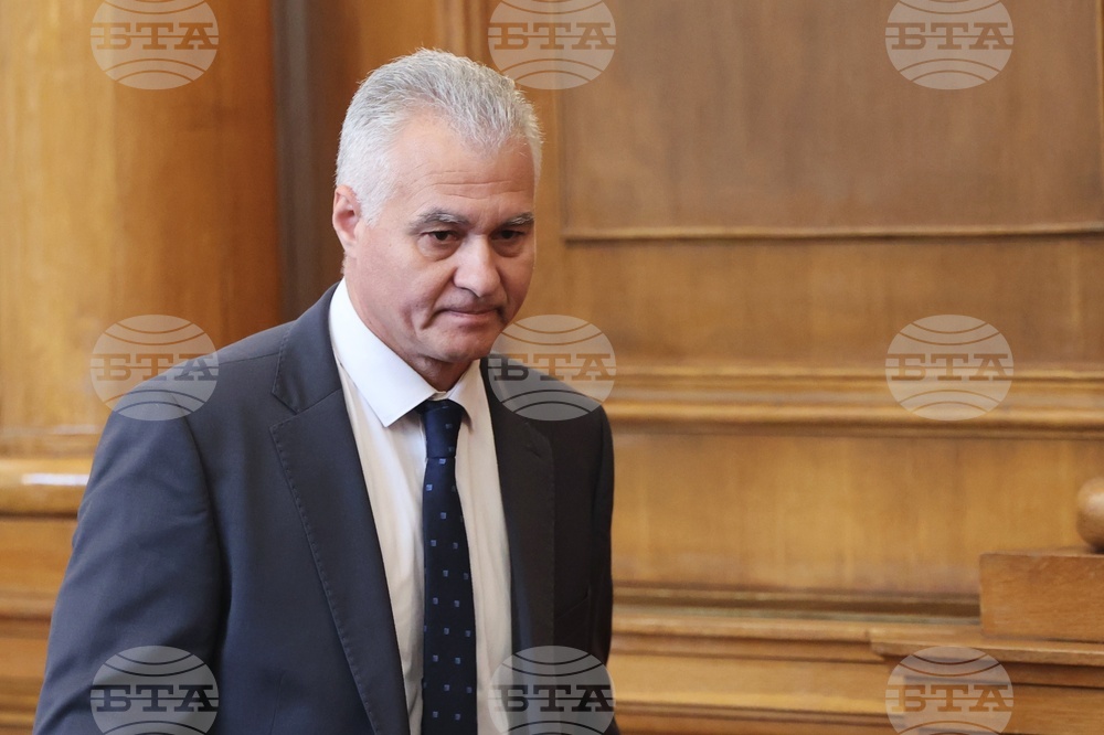 Парламент - извънредно заседание