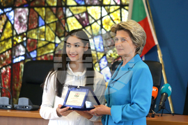 Весела Лечева - награди