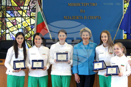 Весела Лечева - награди