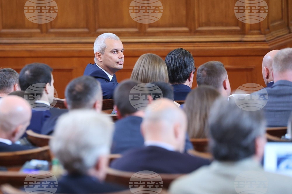 Парламент - извънредно заседание