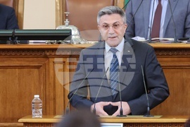 Парламент - извънредно заседание