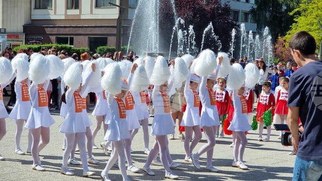 Враца - преглед мажоретни състави