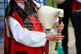 Бургас - деца - фолклорен концерт