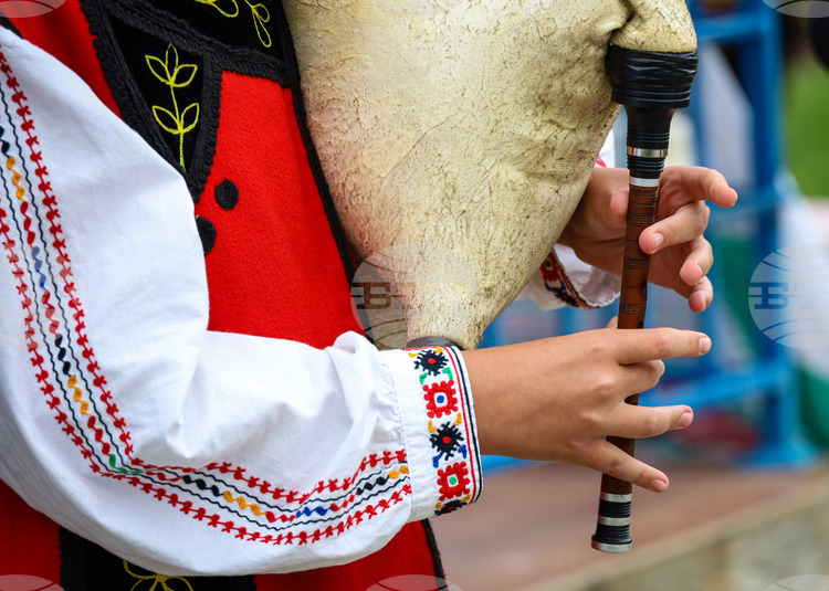 BTA :: Makers of Traditional Bulgarian Musical Instruments to Hold ...
