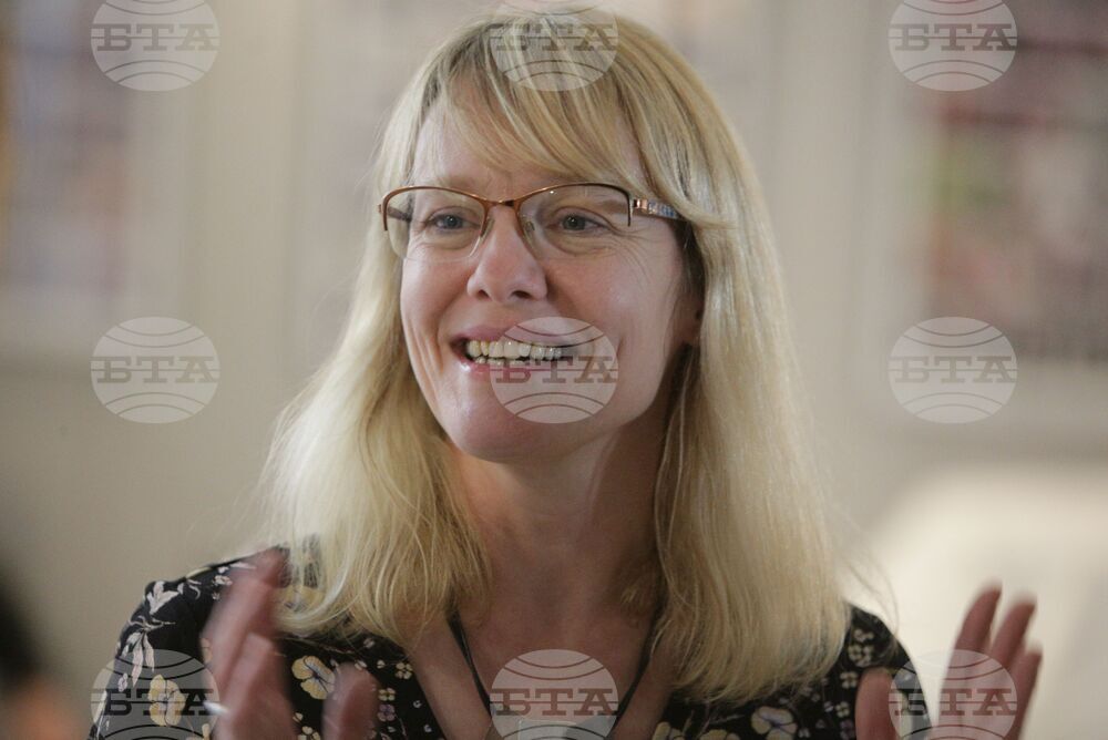 Филм - „Георги Господинов в убежището на времето“ - Анжела Родел