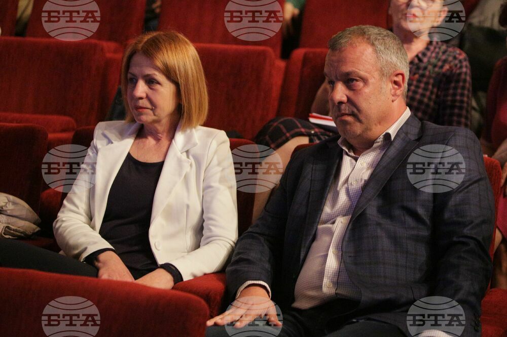 Филм - „Георги Господинов в убежището на времето“
