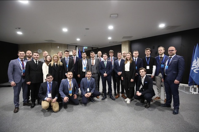 Европейските демократични студенти настояват да се увеличи финансовата и политическа подкрепа за Украйна 