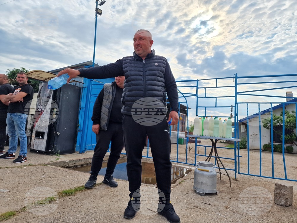 Село Долна махала - животновъди - протест