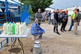 Село Долна махала - животновъди - протест