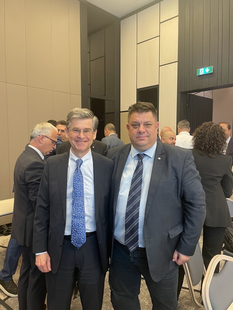 Атанас Зафиров бе избран за председател на Балкански парламентарен проект на Европейската лидерска мрежа