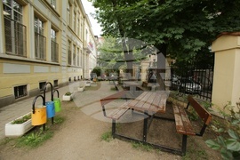 Споделено зелено пространство и зелена класна стая - 20-то основно училище „Тодор Минков“