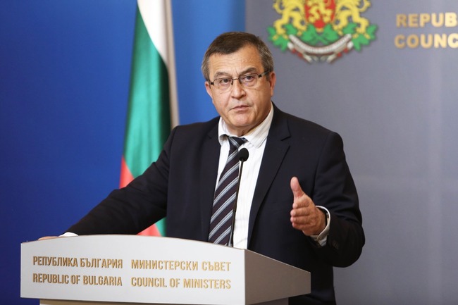 Министър Пенов: Приехме 21 национални програми в образованието за 230 млн. лв.