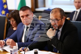 Народно събрание - Комисия по правни въпроси