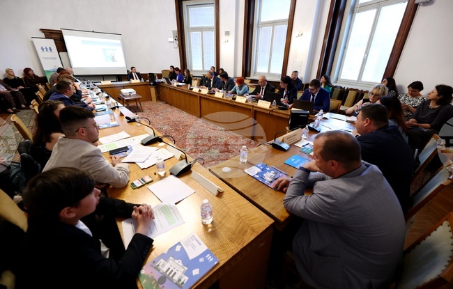 Народно събрание - Комисия по въпросите на децата, семейството, младежта и спорта